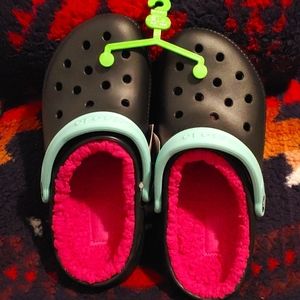 CLASSIC LINED CROC CLOGs  (Fuzzy and warm)  NWT